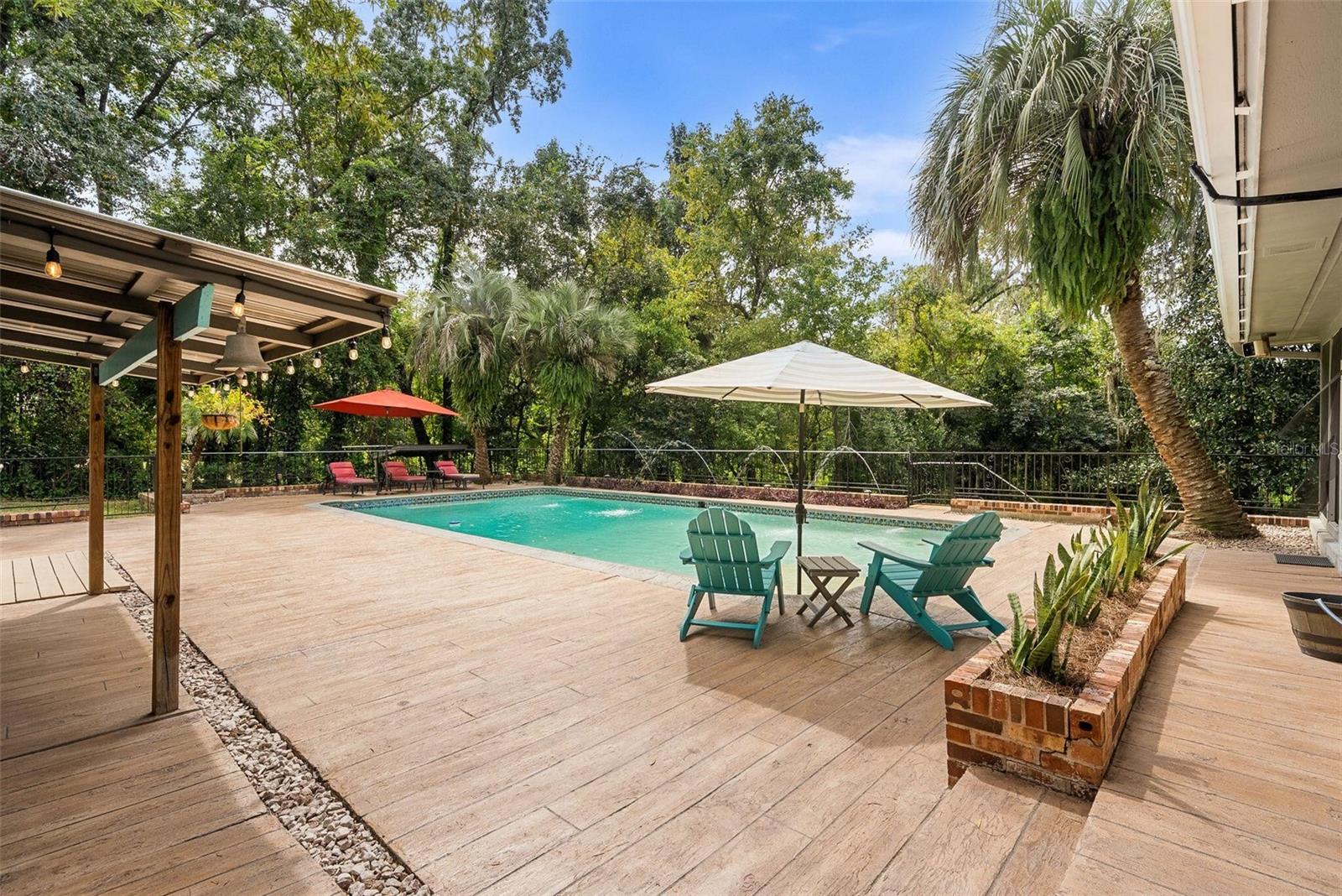 Image 40 of 52 For 4551 1st Avenue