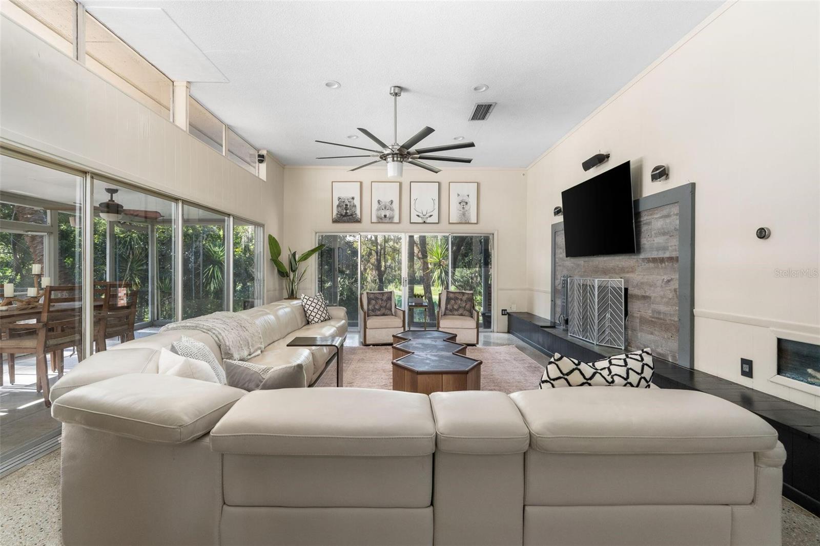 Image 5 of 52 For 4551 1st Avenue