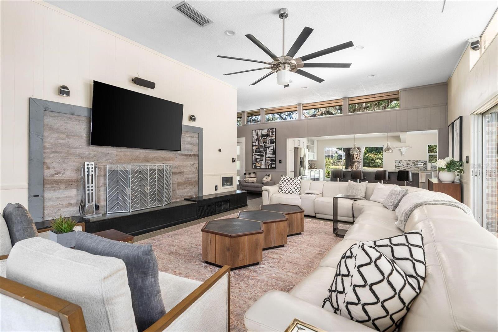 Image 7 of 52 For 4551 1st Avenue