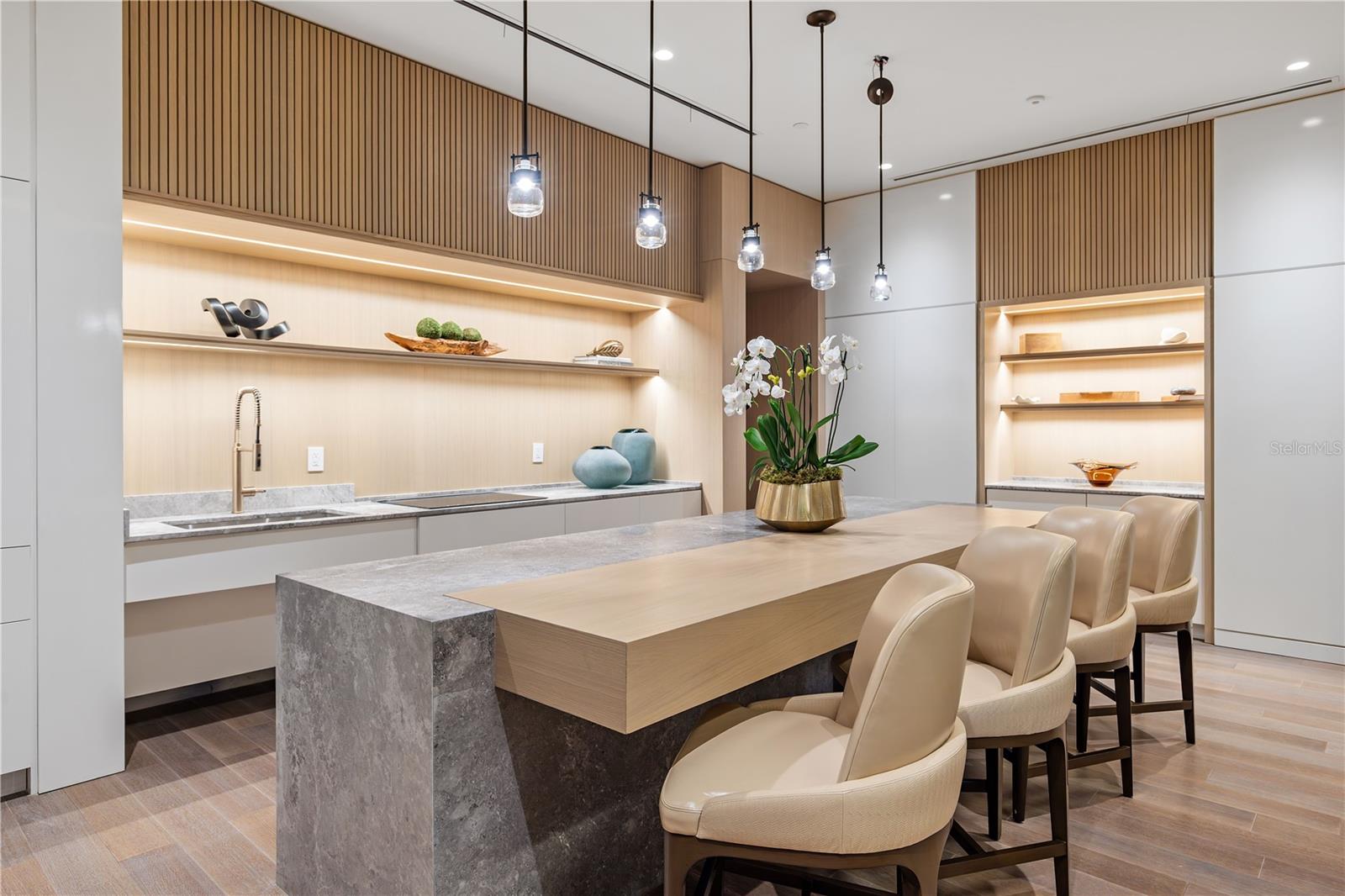 Image 19 of 45 For 10160 Autumn Mist Lane 800