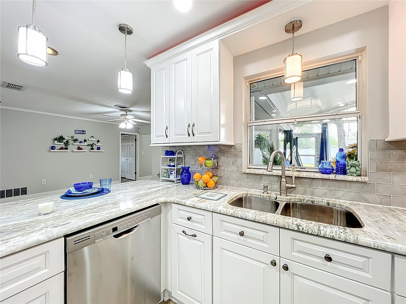 Image 16 of 59 For 737 Hardwick Court