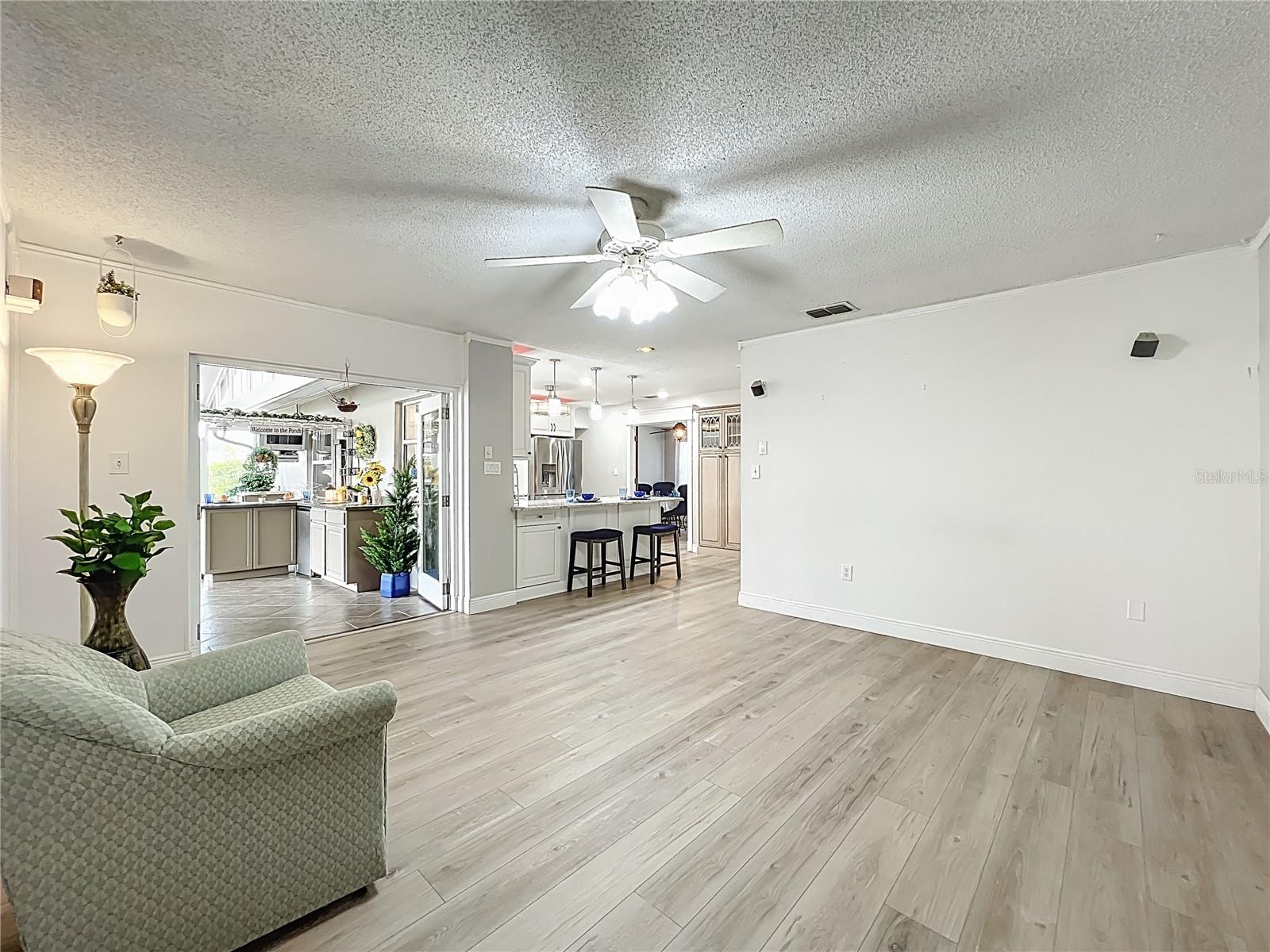 Image 20 of 59 For 737 Hardwick Court