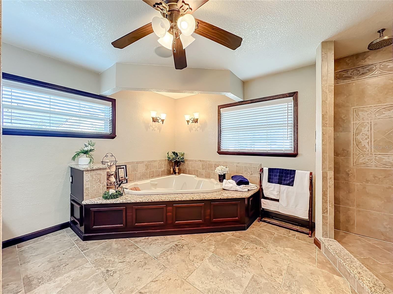 Image 35 of 59 For 737 Hardwick Court