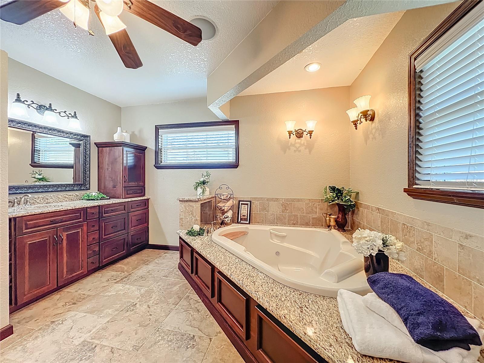 Image 38 of 59 For 737 Hardwick Court