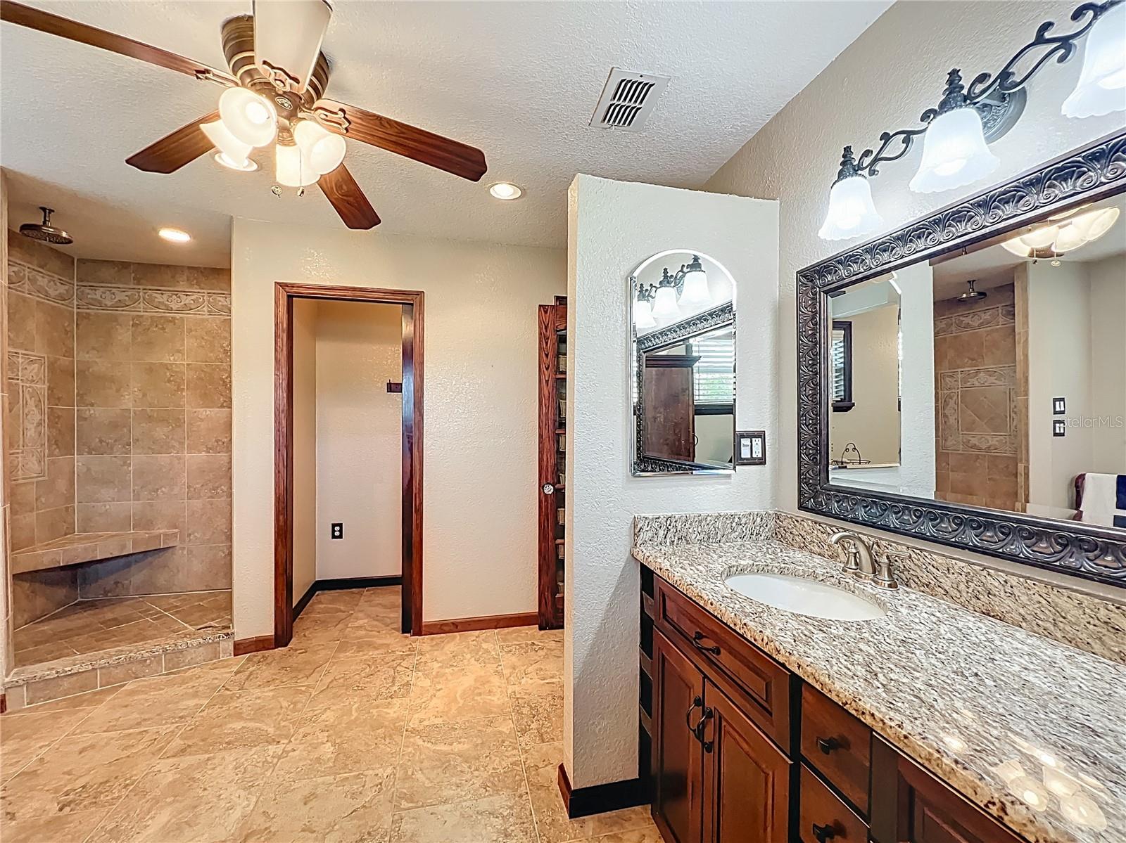 Image 44 of 59 For 737 Hardwick Court