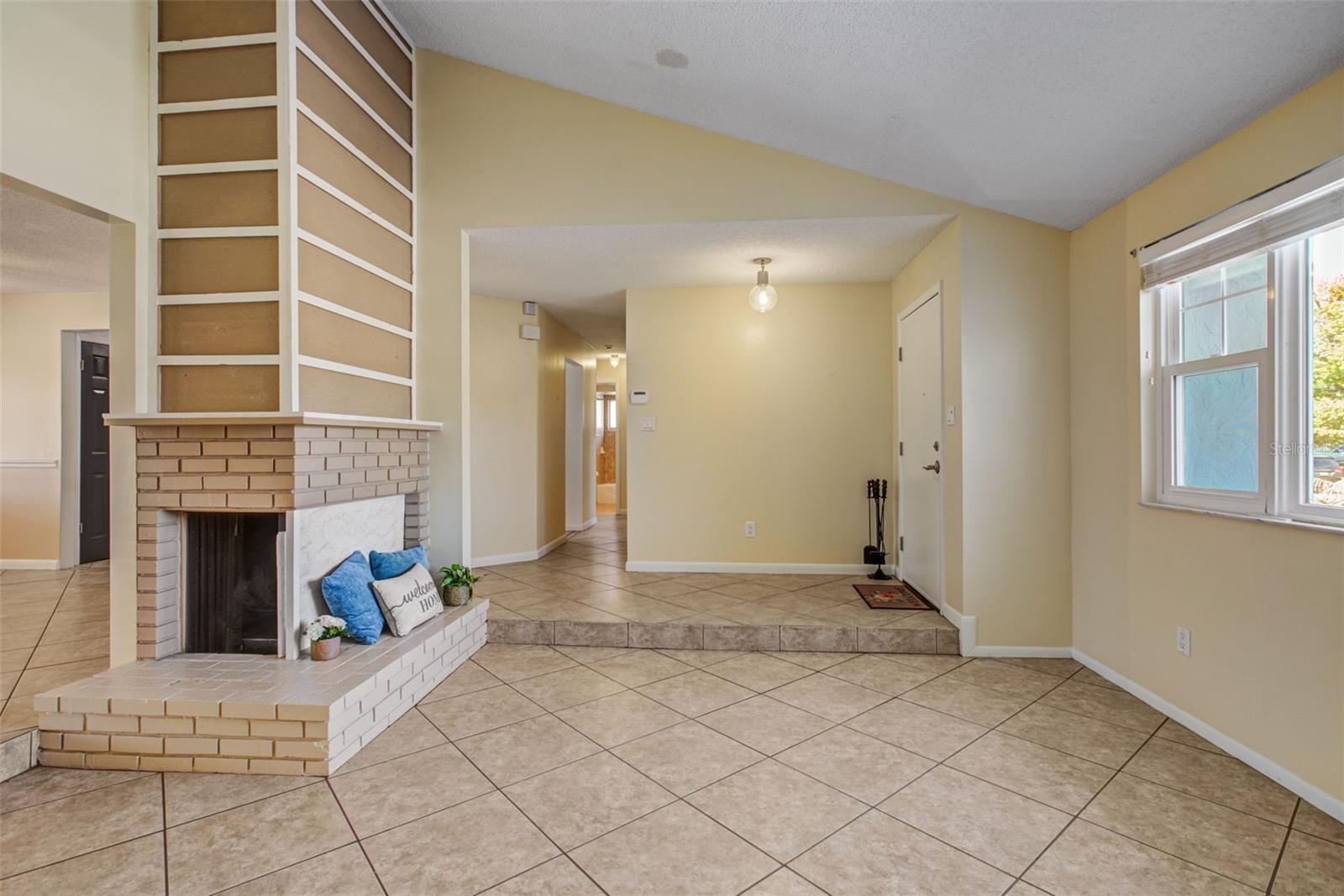 Image 5 of 22 For 8234 Imber Street