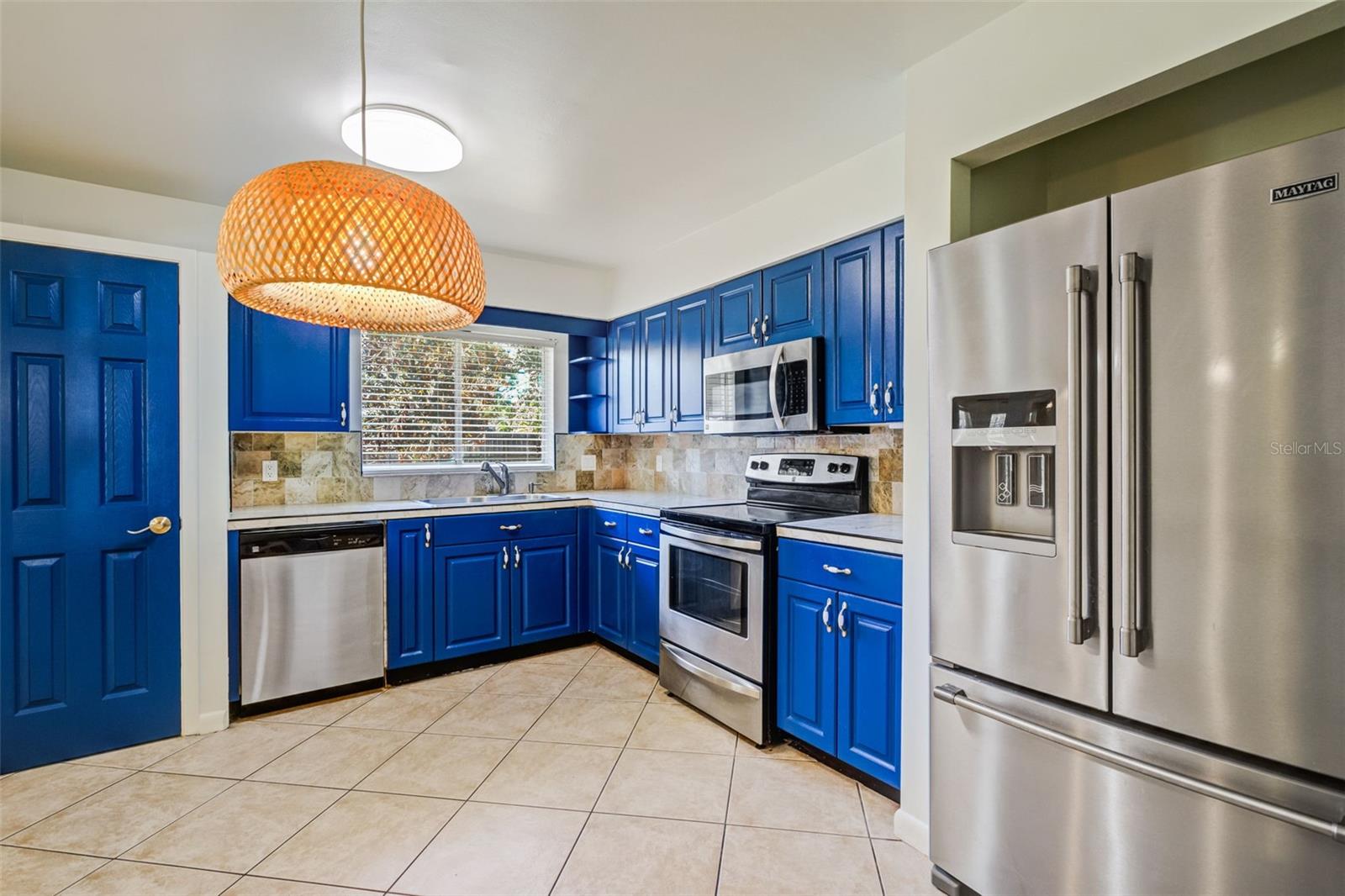 Image 7 of 22 For 8234 Imber Street