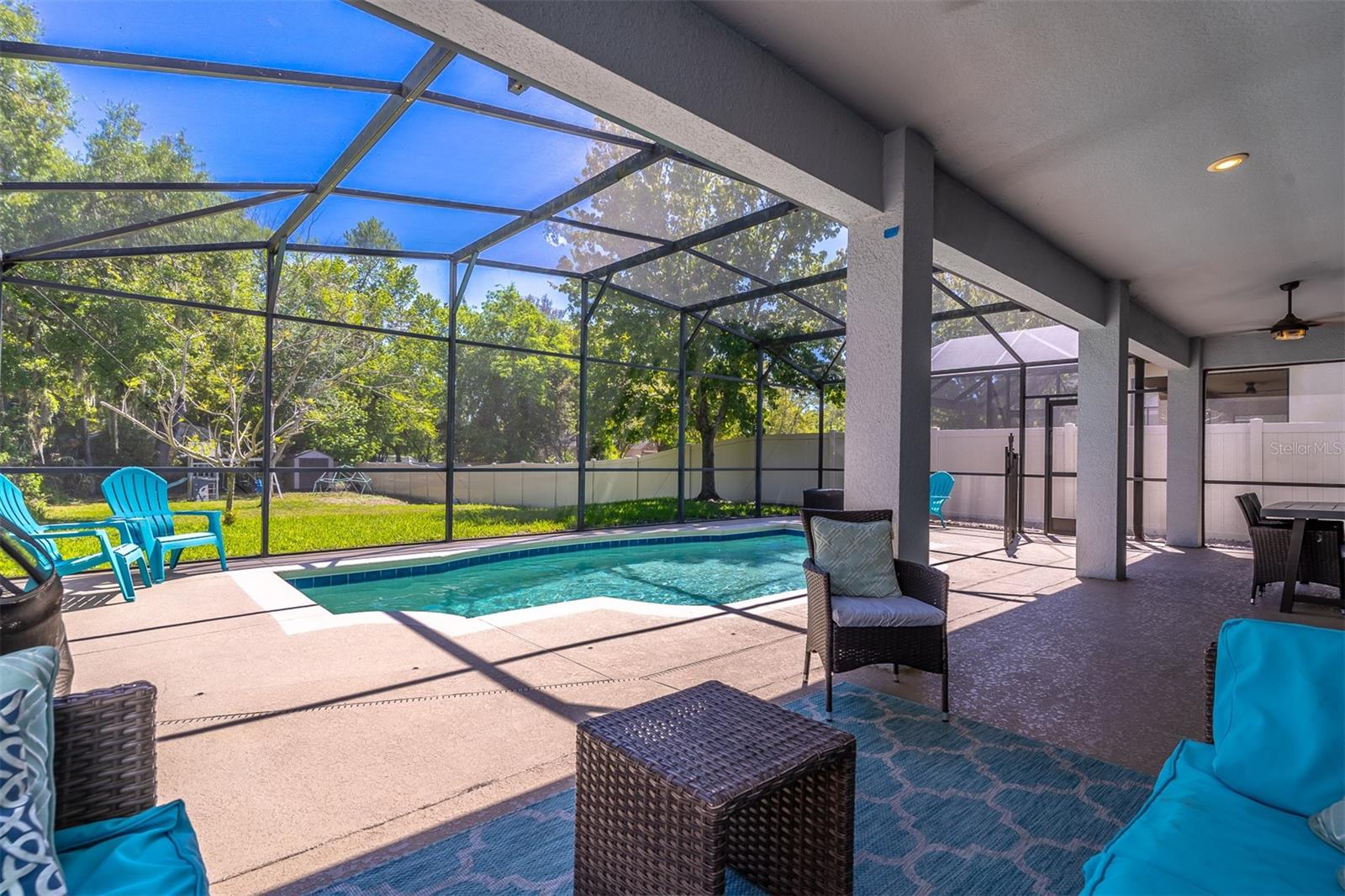 Image 2 of 42 For 689 Seven Oaks Boulevard