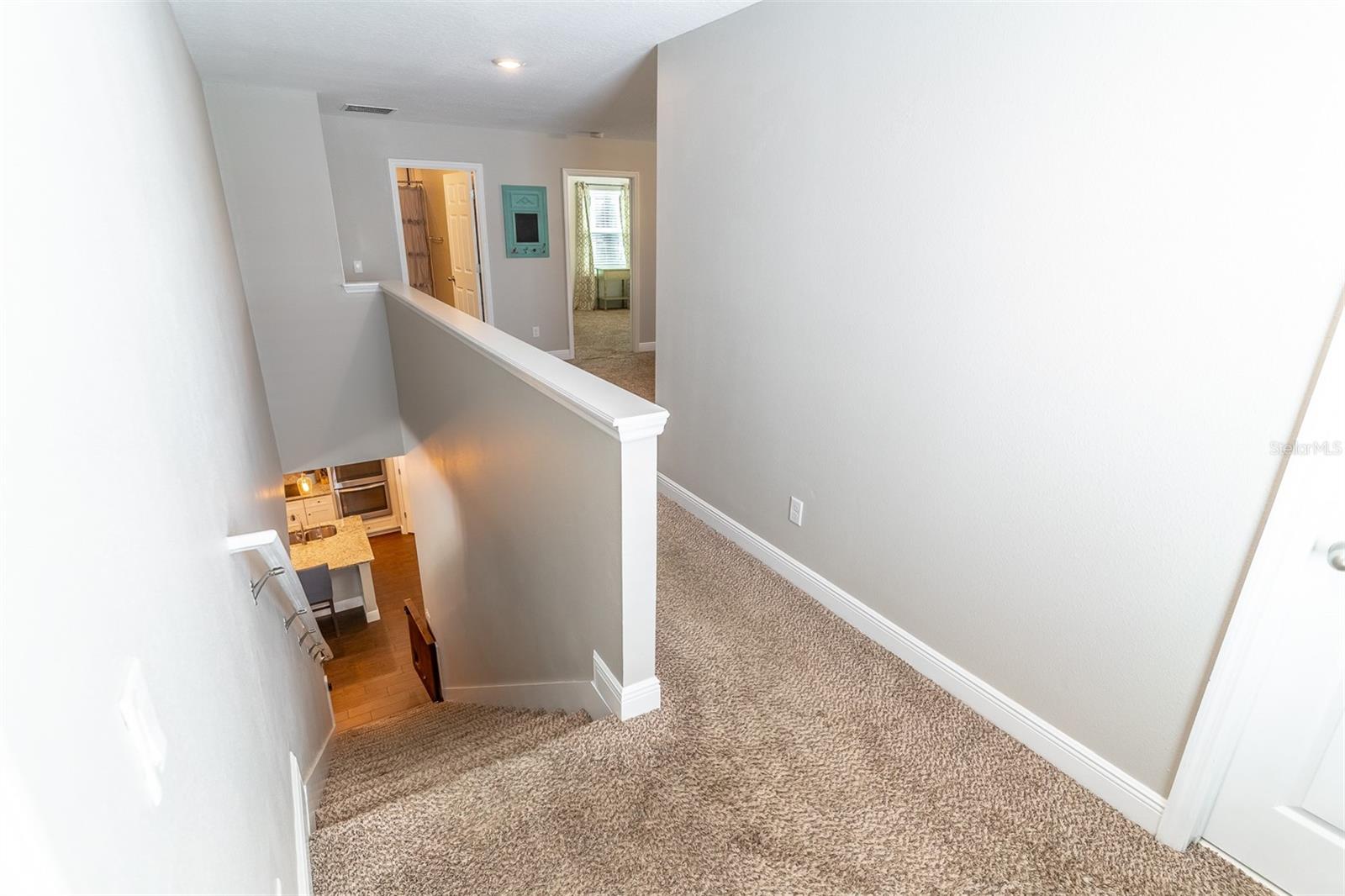 Image 27 of 42 For 689 Seven Oaks Boulevard