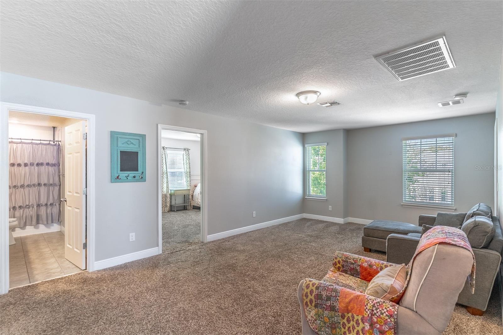 Image 30 of 42 For 689 Seven Oaks Boulevard