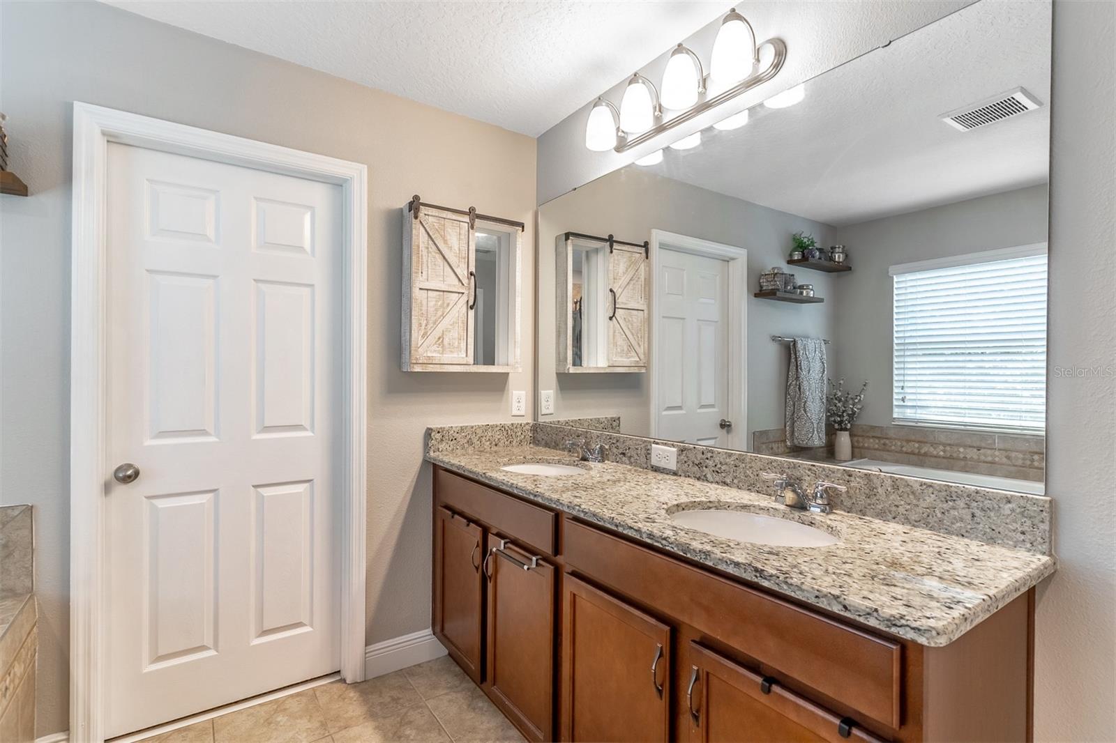 Image 34 of 42 For 689 Seven Oaks Boulevard