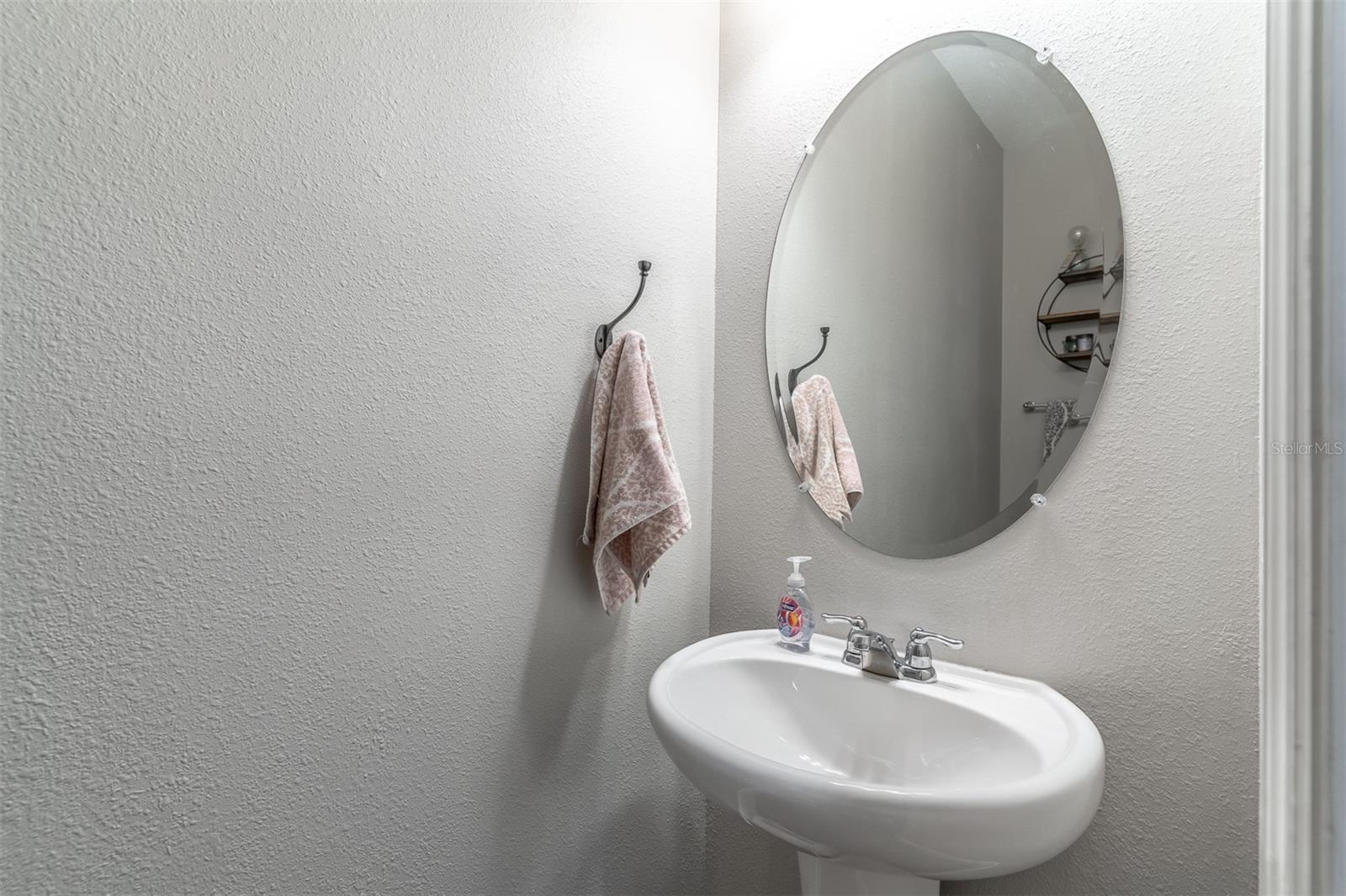 Image 39 of 42 For 689 Seven Oaks Boulevard