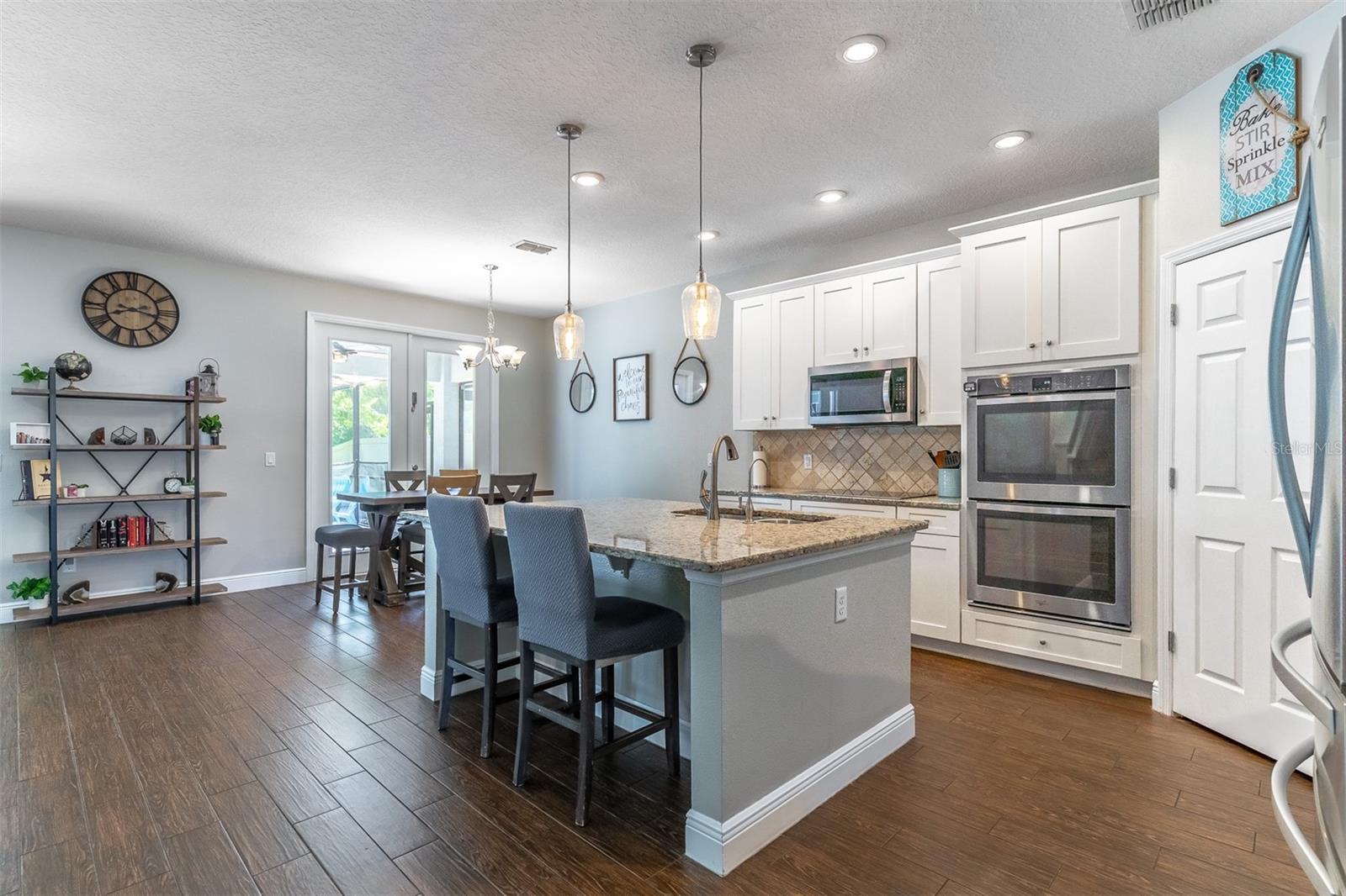 Image 4 of 42 For 689 Seven Oaks Boulevard