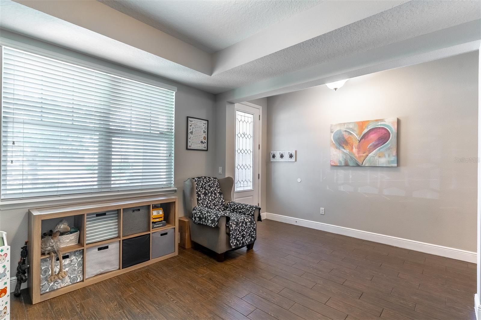 Image 7 of 42 For 689 Seven Oaks Boulevard