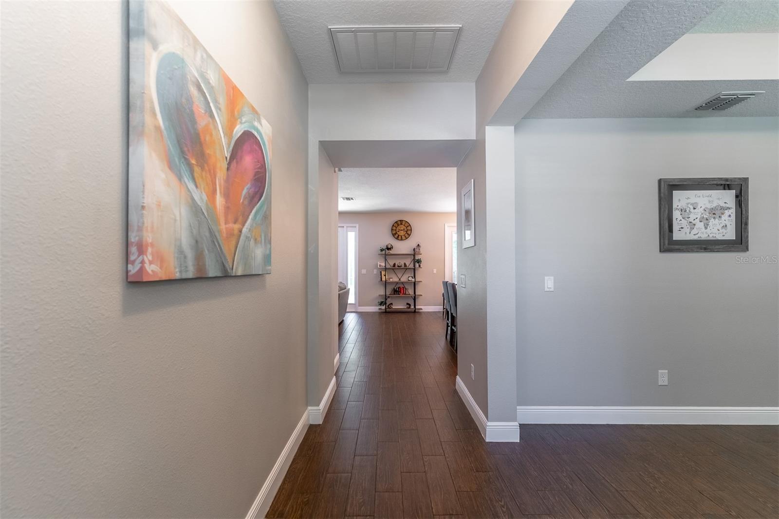 Image 9 of 42 For 689 Seven Oaks Boulevard