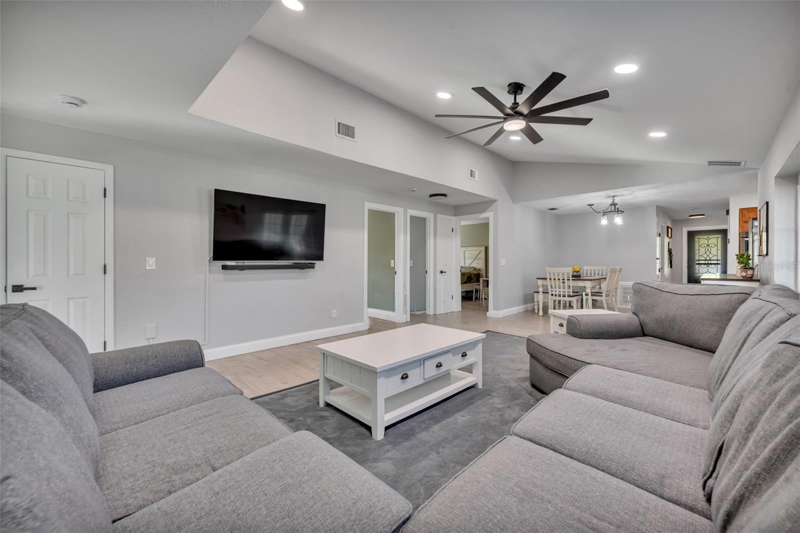 Image 10 of 38 For 1350 Arapaho Trail