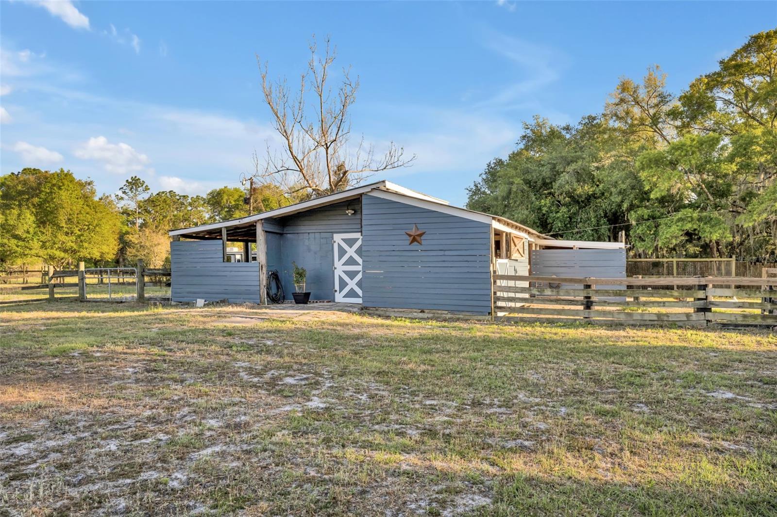 Image 28 of 38 For 1350 Arapaho Trail