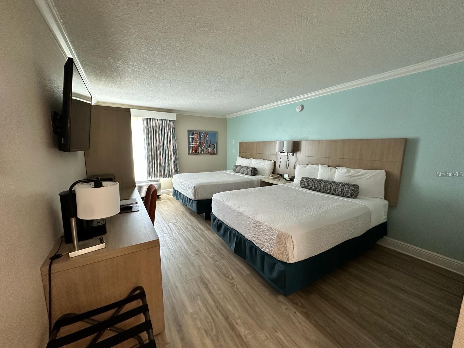 Image 5 of 17 For 3000 Maingate Lane 326