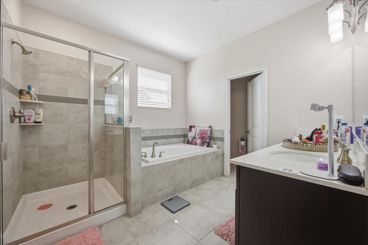 Image 30 of 43 For 4208 Cortland Drive