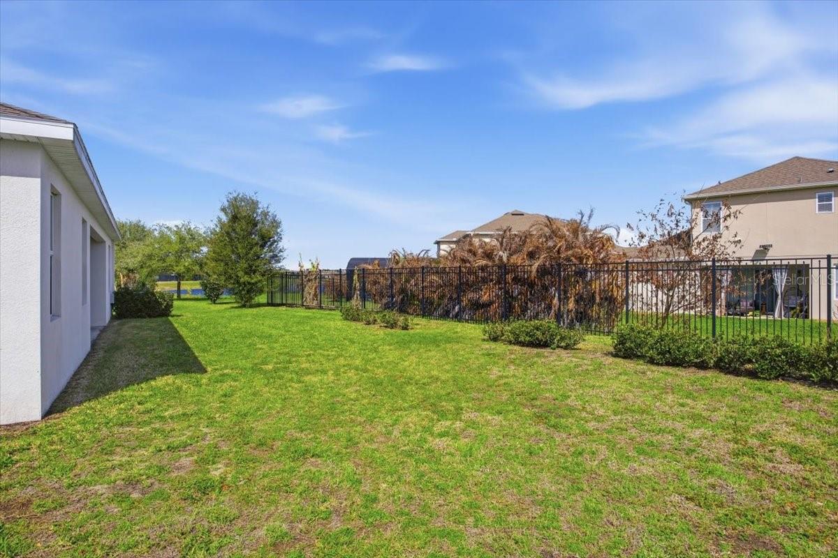 Image 32 of 43 For 4208 Cortland Drive