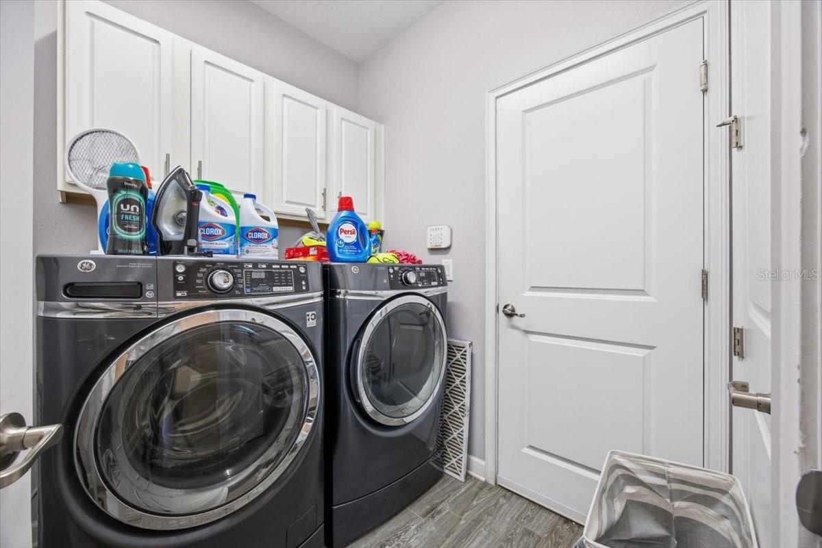 Image 8 of 43 For 4208 Cortland Drive
