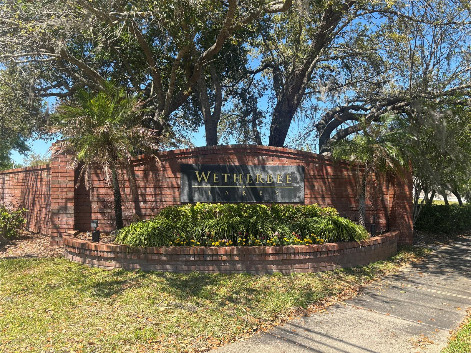 Image 17 of 25 For 10827 Laxton Street