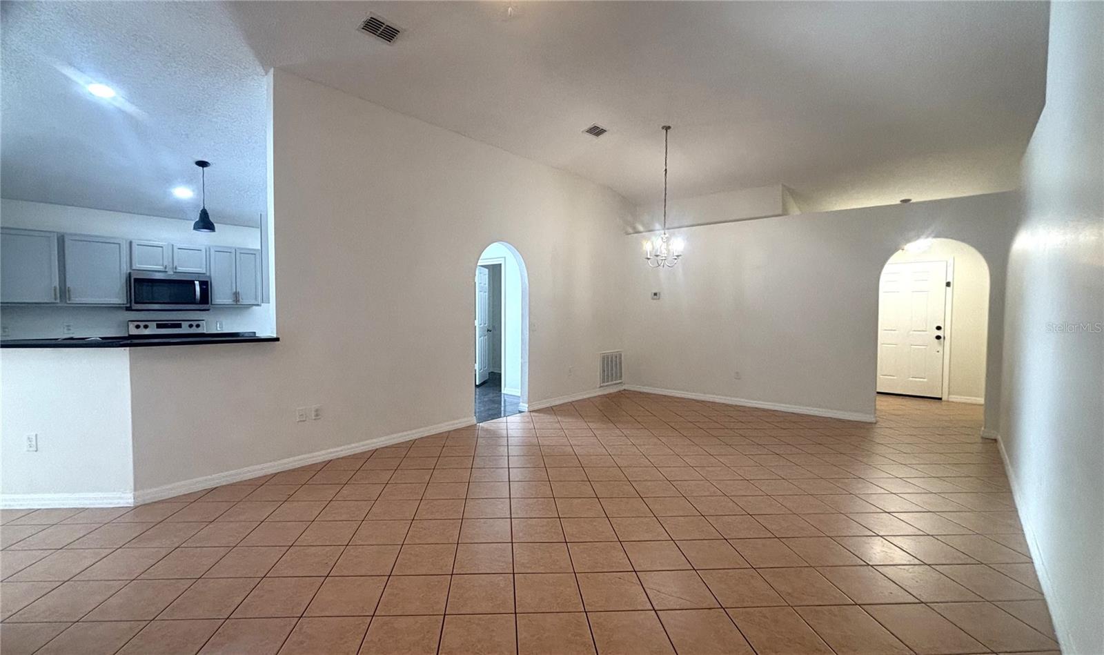 Image 6 of 25 For 10827 Laxton Street