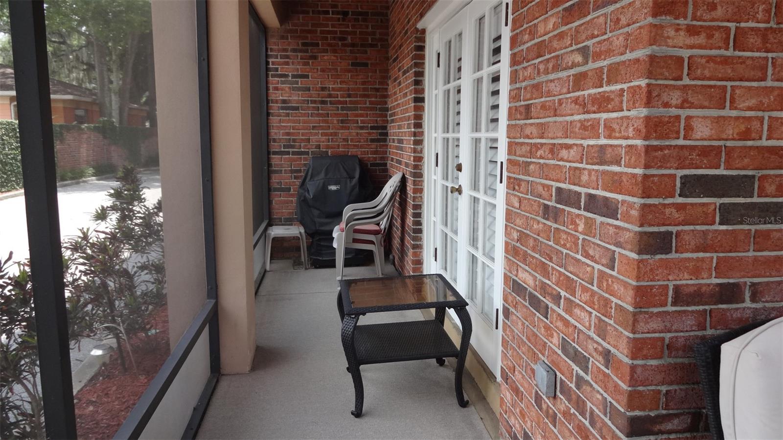 Image 17 of 61 For 1144 Delaney Avenue 1144