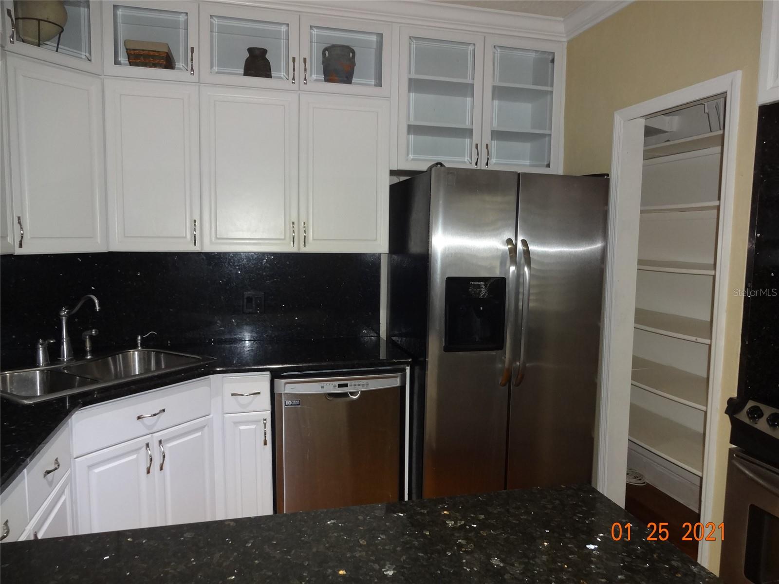 Image 32 of 61 For 1144 Delaney Avenue 1144