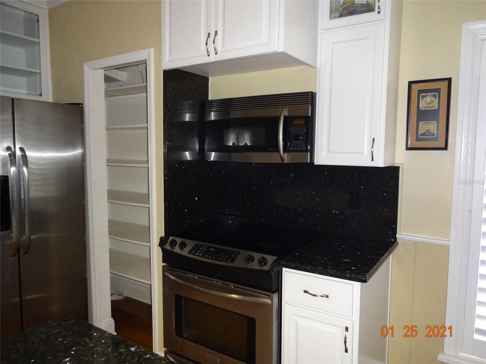 Image 33 of 61 For 1144 Delaney Avenue 1144