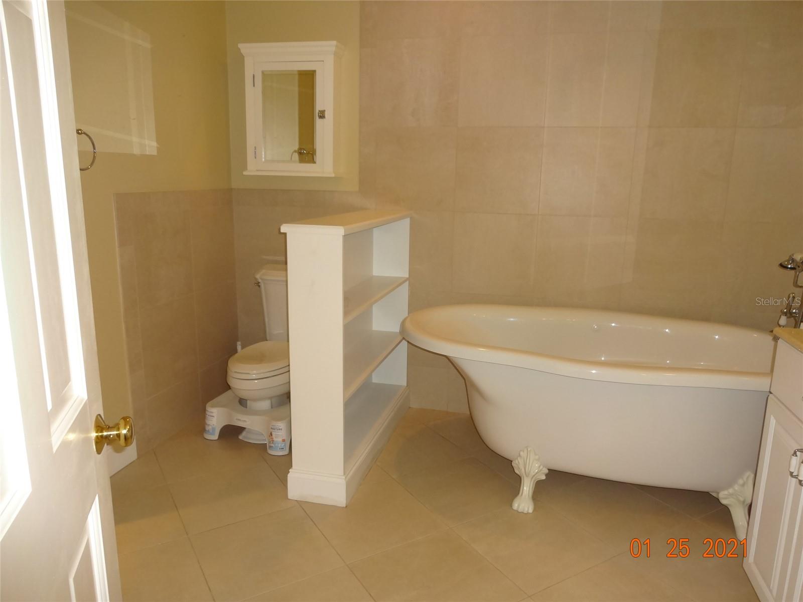 Image 46 of 61 For 1144 Delaney Avenue 1144