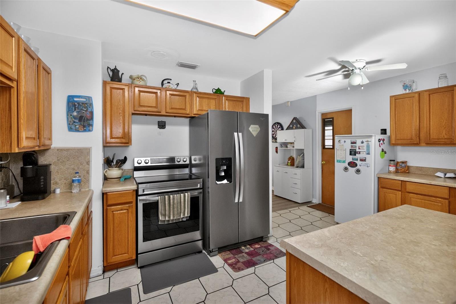 Image 12 of 34 For 10223 Armenia Avenue