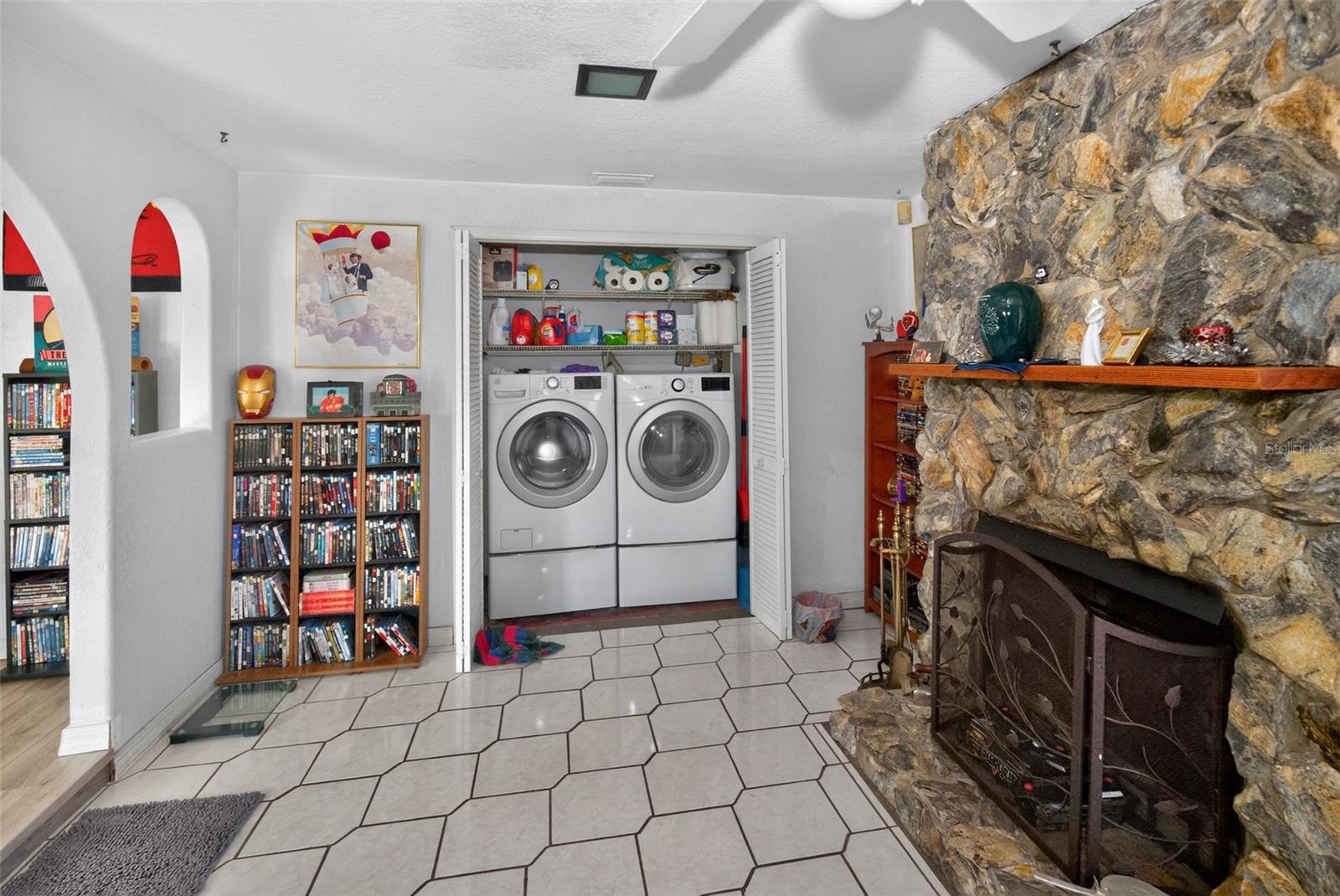 Image 33 of 34 For 10223 Armenia Avenue