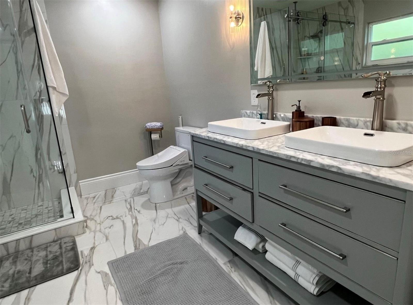 Image 10 of 14 For 1420 Lyndale Boulevard