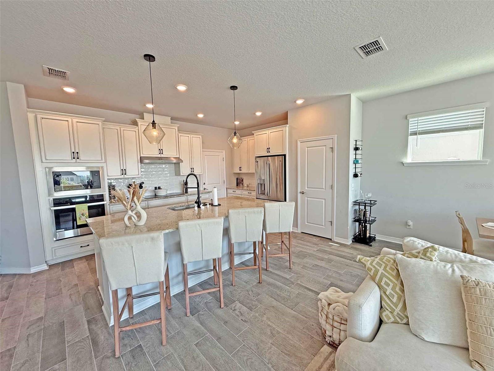 Image 13 of 38 For 13329 Magnolia Valley Drive