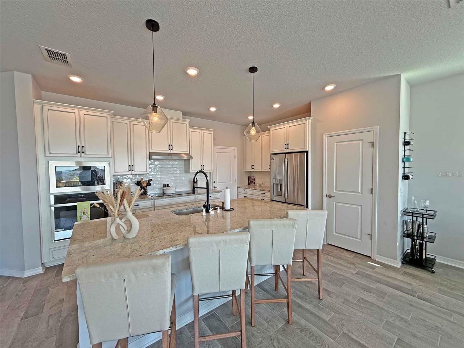 Image 14 of 38 For 13329 Magnolia Valley Drive