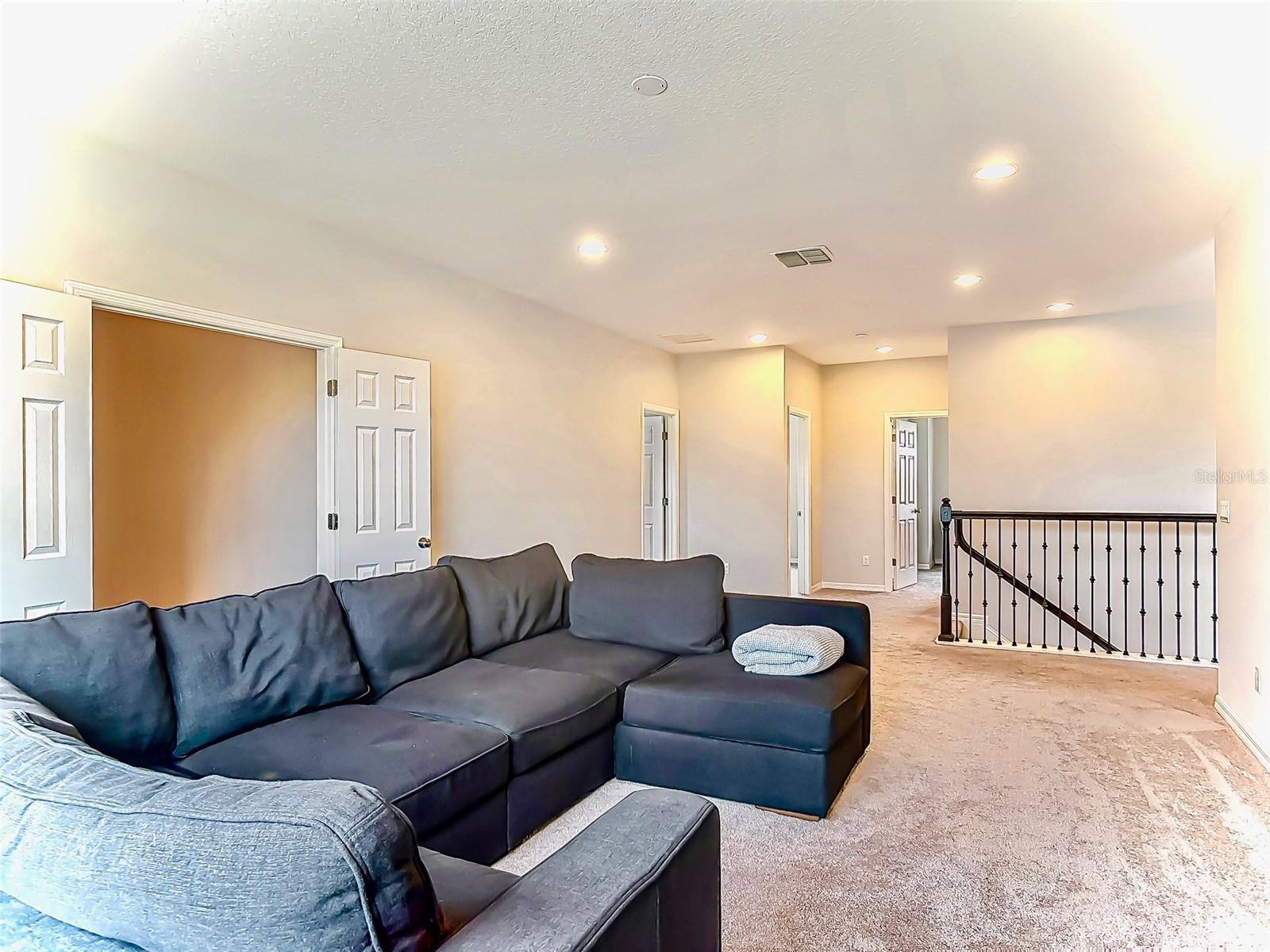 Image 17 of 28 For 14187 Jomatt Loop