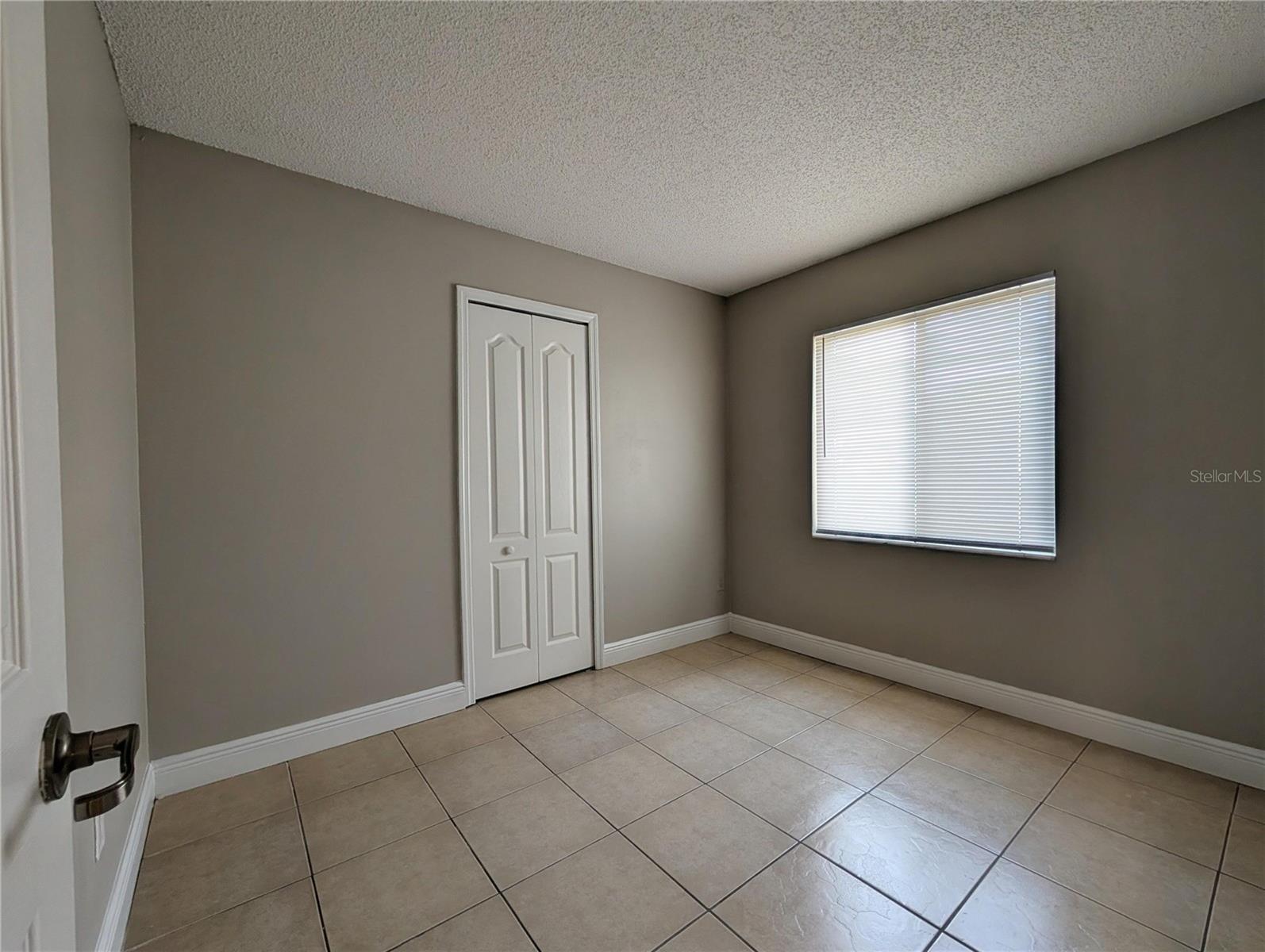 Image 7 of 11 For 1909 Lauren Beth Avenue