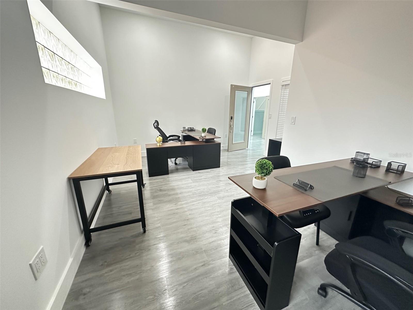 Image 10 of 14 For 314 Kentucky Avenue