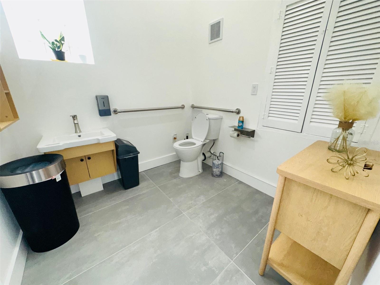 Image 13 of 14 For 314 Kentucky Avenue