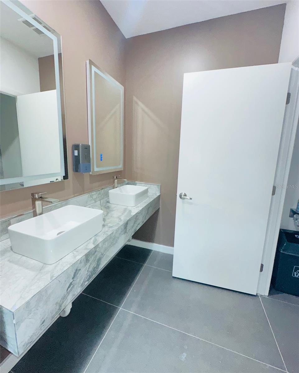 Image 14 of 14 For 314 Kentucky Avenue