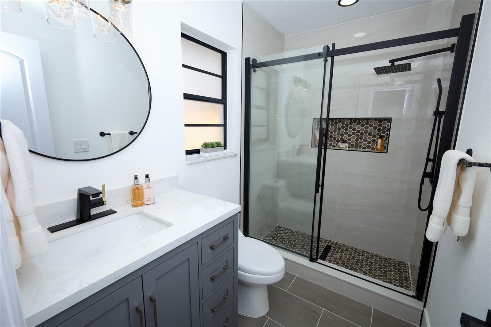 Image 14 of 40 For 302 Timbercove Circle