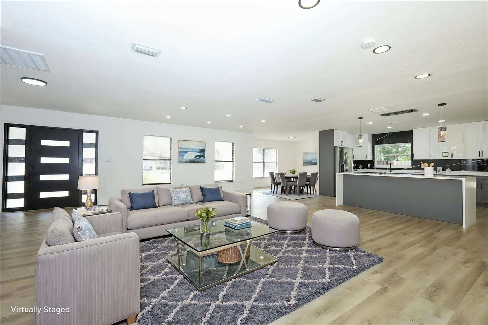 Image 5 of 40 For 302 Timbercove Circle