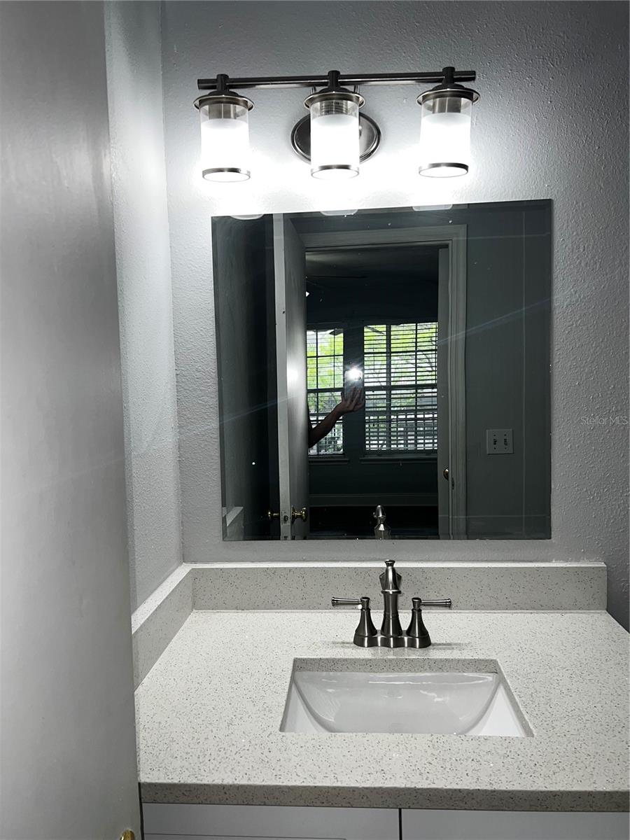 Image 13 of 15 For 5980 Westgate Drive 202