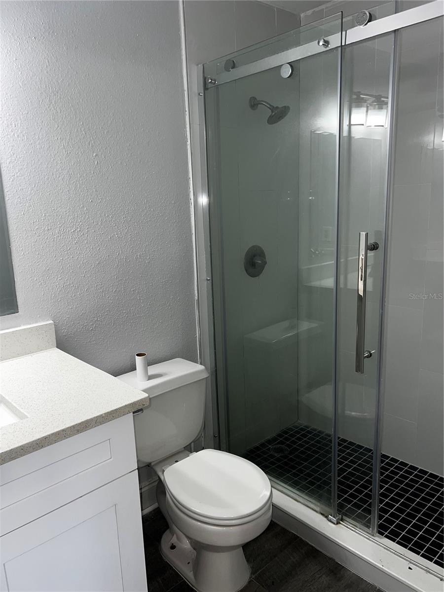 Image 14 of 15 For 5980 Westgate Drive 202