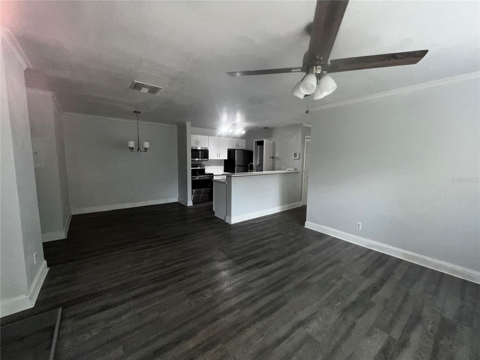 Image 5 of 15 For 5980 Westgate Drive 202