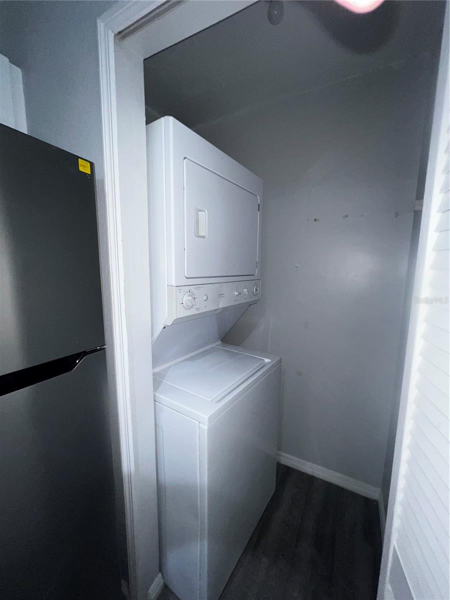 Image 8 of 15 For 5980 Westgate Drive 202