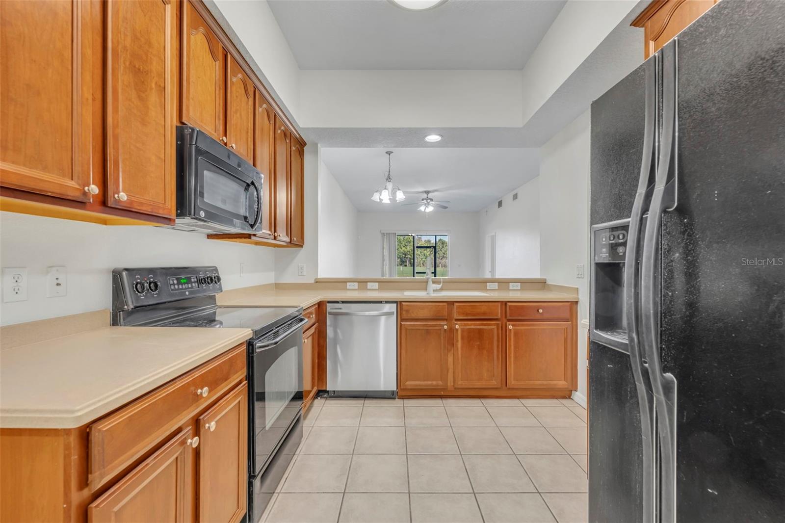 Image 11 of 28 For 9435 Myrtle Creek Lane 307