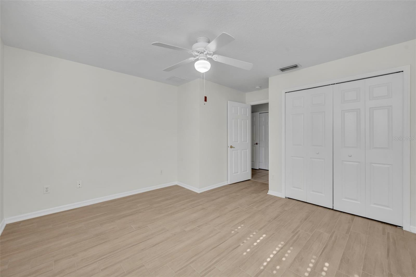 Image 22 of 28 For 9435 Myrtle Creek Lane 307