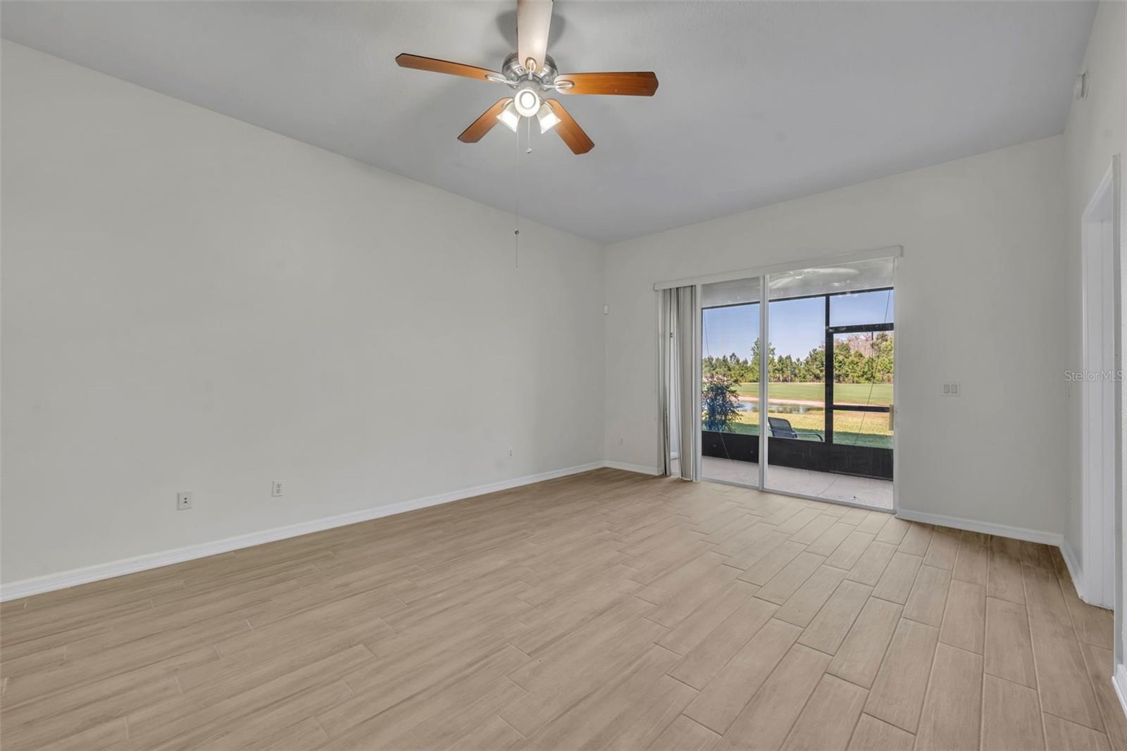 Image 5 of 28 For 9435 Myrtle Creek Lane 307